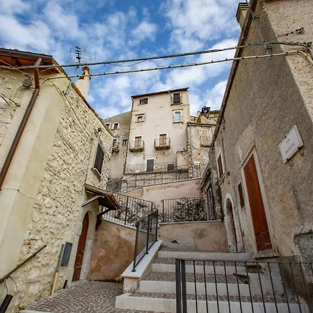 Casa Flag Tur * Castel del Monte (Abruzzo)