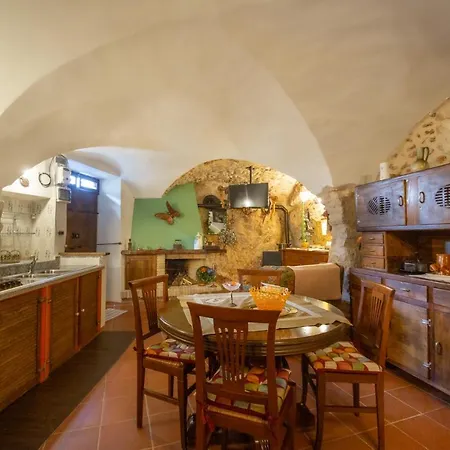 Casa Flag Tur Dom wakacyjny Castel del Monte (Abruzzo)